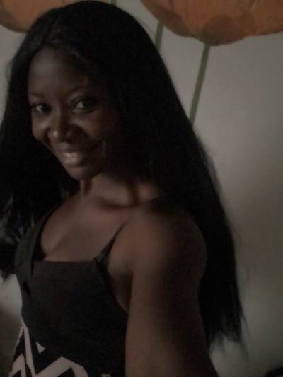 Erica 32 ans Centre  Cameroun