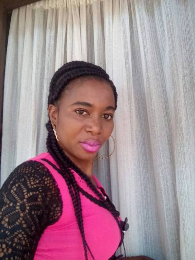 Brigitte 34 ans Yaounde Cameroun