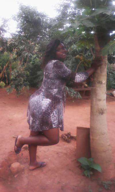 Isabelle 38 Jahre Yaoundé Kamerun