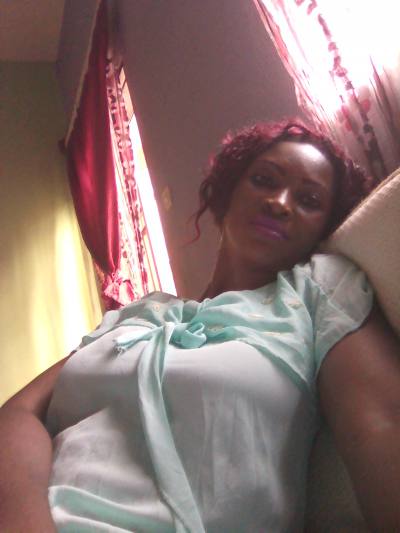 Michelle  44 years Yaoundé Cameroon