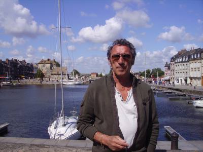Serge 74 Jahre Orléans Frankreich