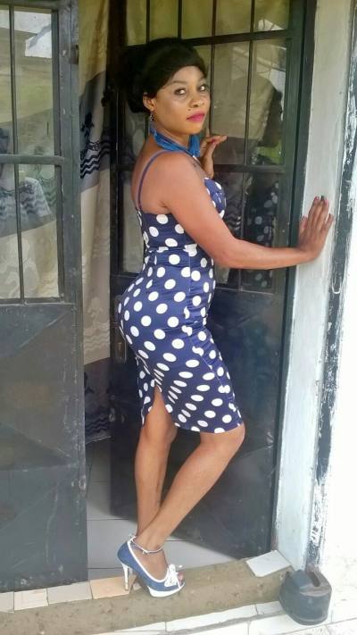 Astride 37 ans Douala  Cameroun