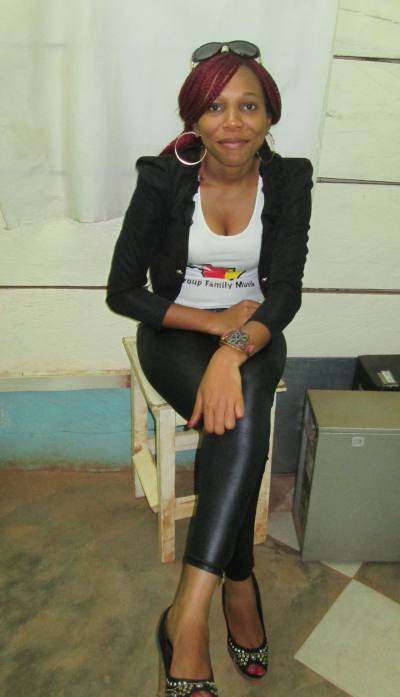 Carine 30 ans Yaoundé Cameroun  Cameroun