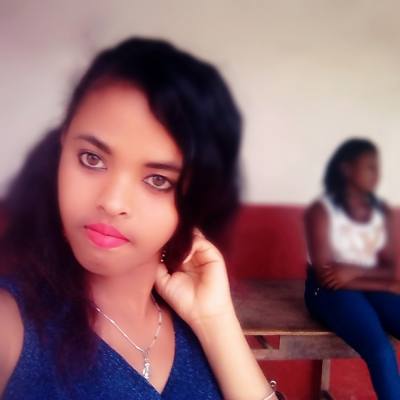Antonia 23 ans Ambilobe Madagascar