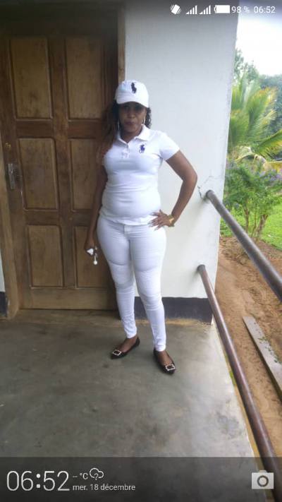 Doris 37 ans Yaoundé  Cameroun