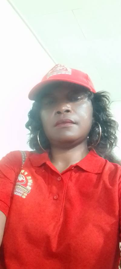 Charlotte 38 ans Yaoundé  Cameroun