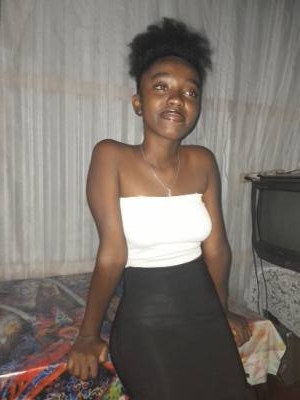 Tinah 20 ans Antalaha Sava Madagascar