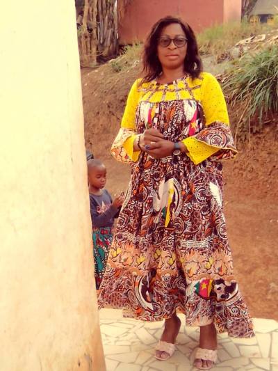Blanche 44 years Yaounde Cameroon