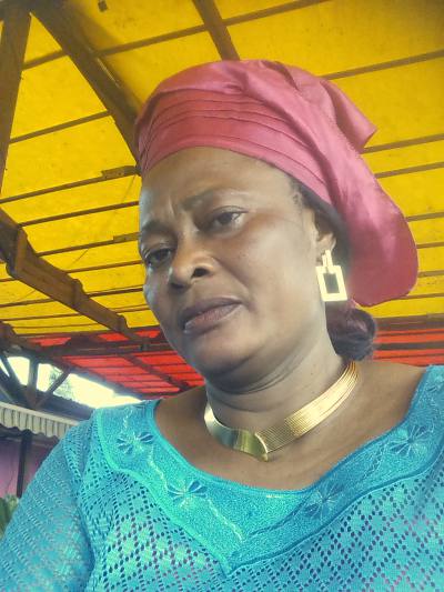 Mariane 51 ans Douala Cameroun
