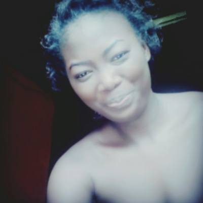 Rielle 33 years Douala Cameroon