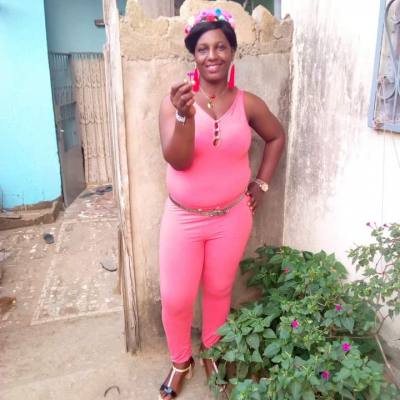 Monique 41 years Douala Cameroon