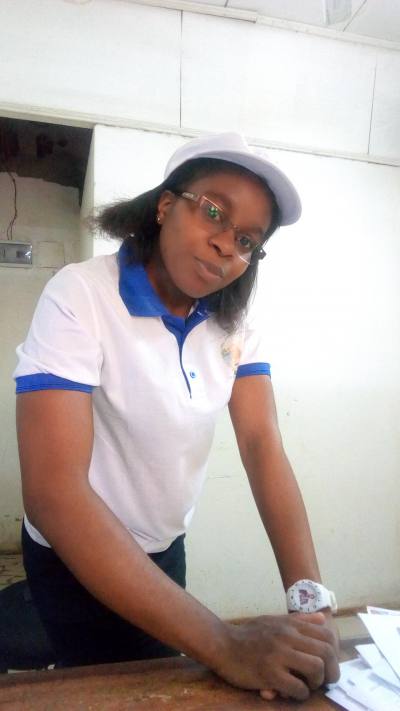 Michelle  32 ans Yaoundé Cameroun