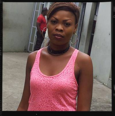 Nelly 36 ans Abidjan Côte d'Ivoire