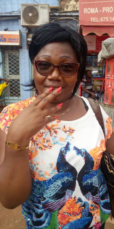 Salomé 38 ans Centre Cameroun