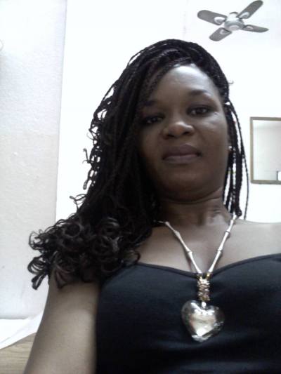 Helene 40 ans Cocody Côte d'Ivoire