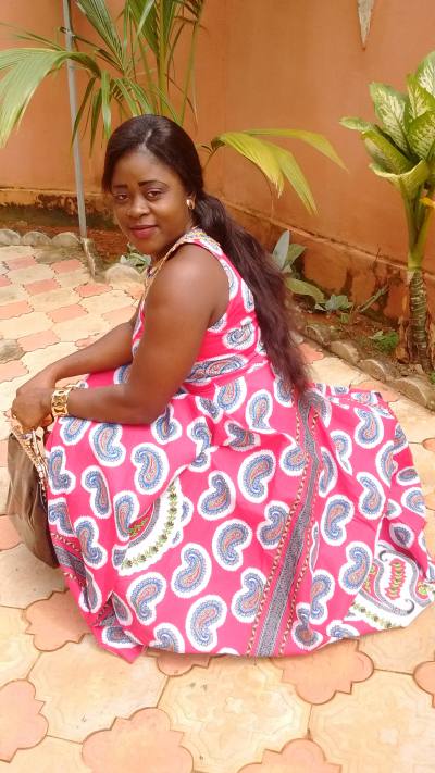 Hortence 42 years Yaoundé Cameroon