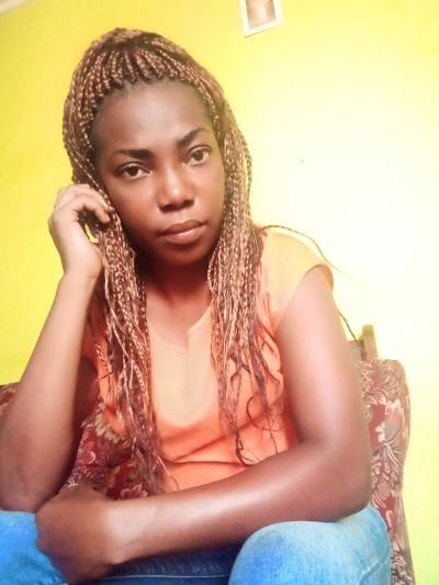 Anne  31 ans Yaounde Cameroun