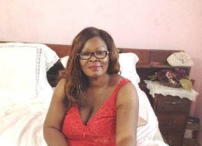 Yvette 64 Jahre Yaounde Kamerun