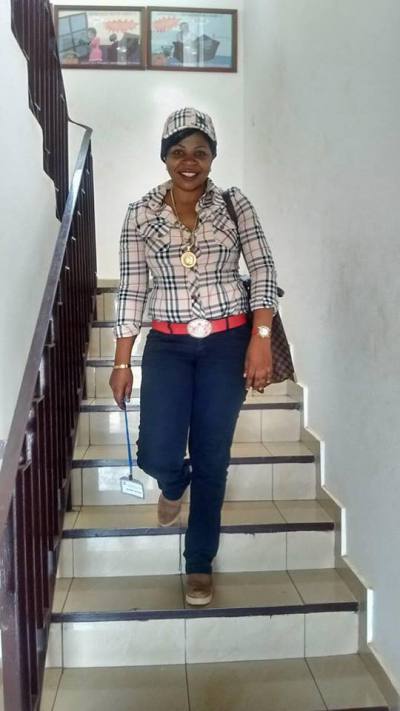 Yvonnette 39 ans Yaoundé Cameroun