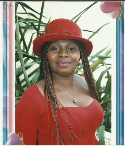 Josephine 39 Jahre Yaoundé Kamerun