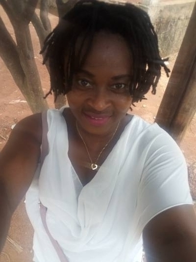 Adèle 43 ans Ekounou  Cameroun