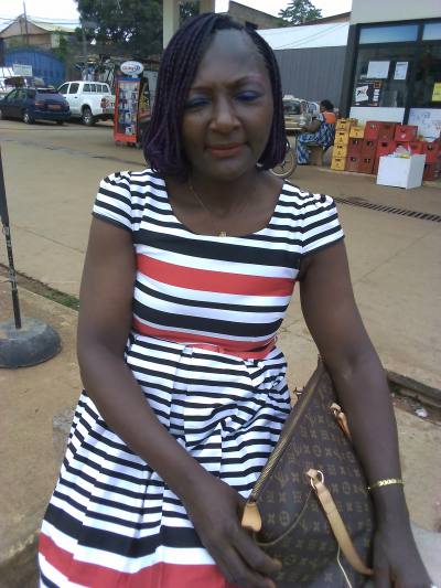 Marquise 53 ans Yaoundé  Cameroun