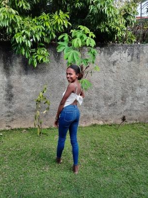 Eliane 28 Jahre Sambava Madagaskar