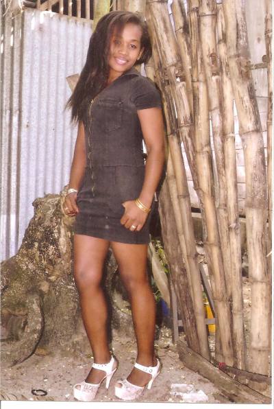 Eliette 34 ans Sambava Madagascar