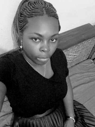 Esther 41 Jahre Yaoundé Kamerun