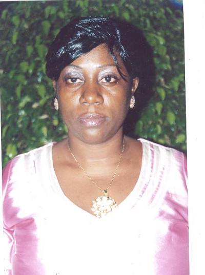 Laurelle  47 Jahre Douala Kamerun