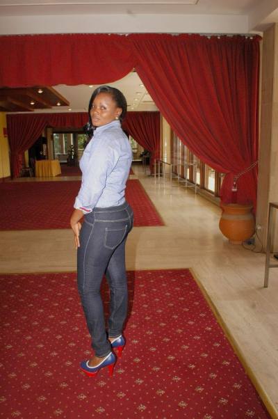 Marie gisèle 38 ans Yaoundé Cameroun
