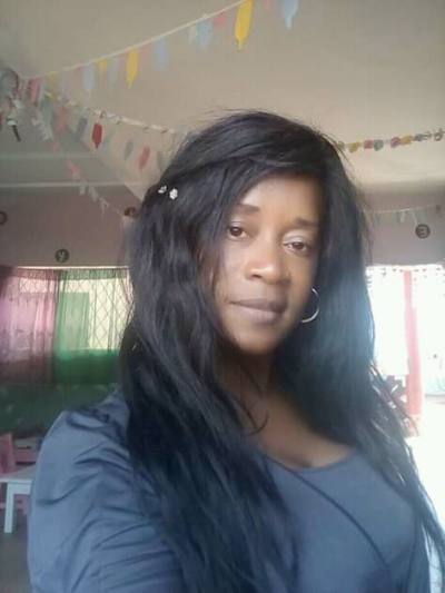 Edwige 44 ans Yaoundé Cameroun