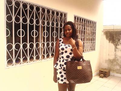 Emmanuelle 37 ans Yaounde Cameroun