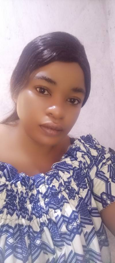 Brigitte 30 ans Douala Cameroun