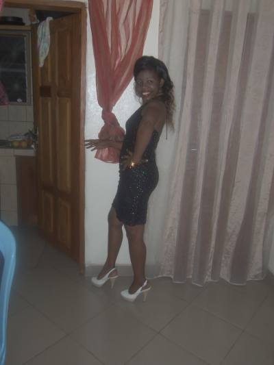 Nadine 42 ans Yaounde Cameroun