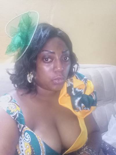 Alyna 39 years Yaoundé 4 Cameroun