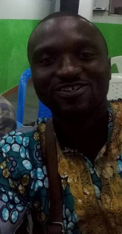 Dan 42 years Douala Cameroon