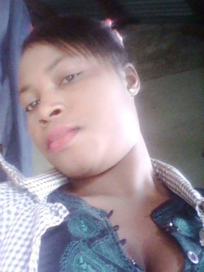 Isabelle 38 Jahre Cotonou Gutartig