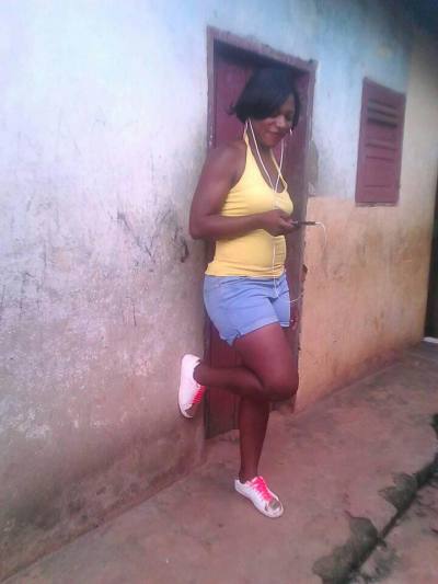 Annita 37 ans Yaoundé Cameroun