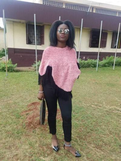 Katy 36 ans Mfoundi Cameroun
