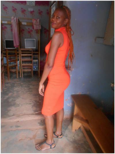 Magalie 42 ans Yaoundé Cameroun
