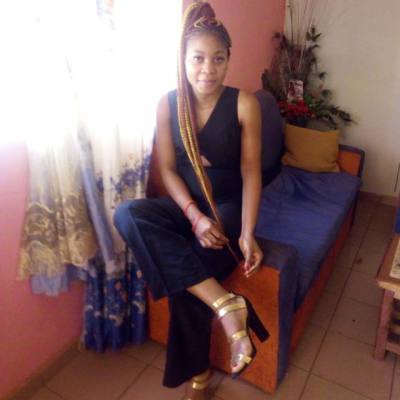 Vannely 30 ans Ebolowa Cameroun