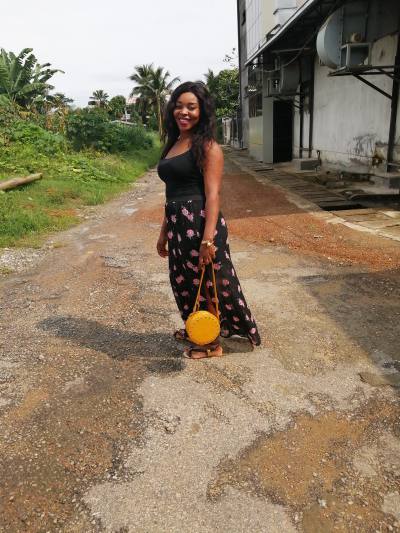 Diane 30 ans Yaoundé  Cameroun