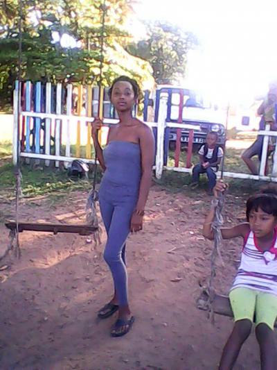 Chaina 27 ans Sambava Madagascar