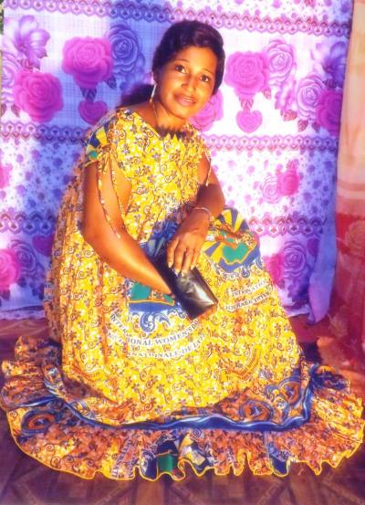 Eliane 44 ans Nanga Eboko Cameroun