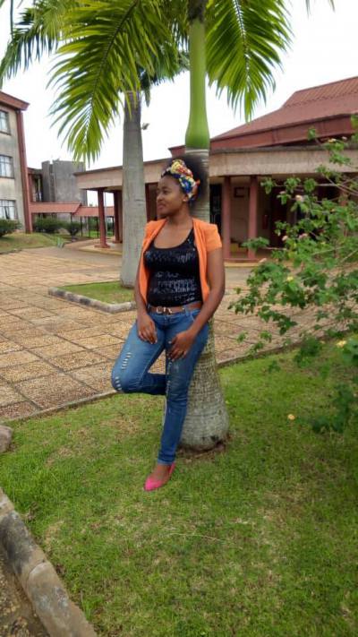 Bea 35 ans Yaoundé Cameroun