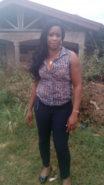 Bernadette  46 ans Yaoundé Cameroun