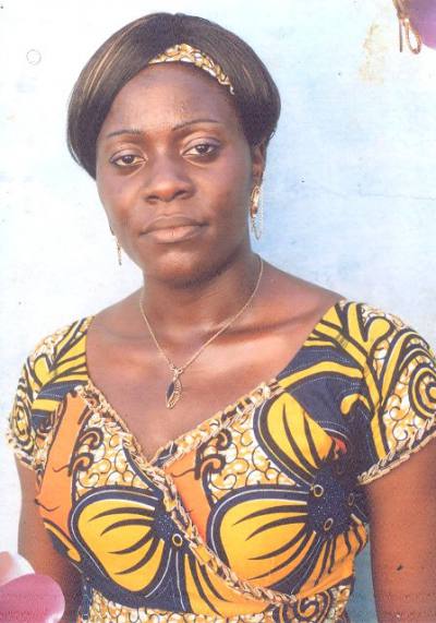 Nadia 35 ans Yaoundé Cameroun