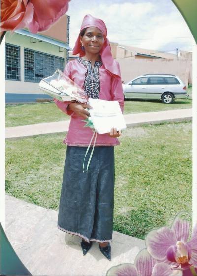 Elvire 61 ans Yaoundé Cameroun