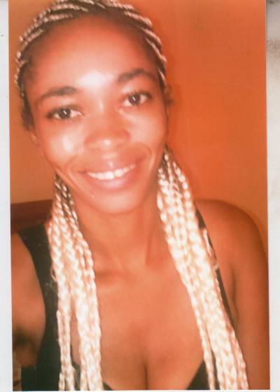 Clarice 36 ans Yaoundé Cameroun
